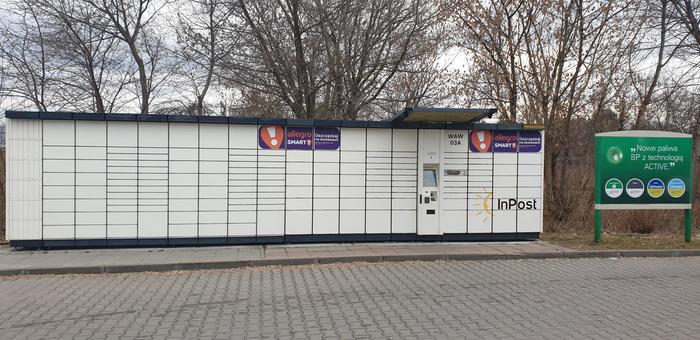 Parcel Locker WAW03A Stacja paliw BP
