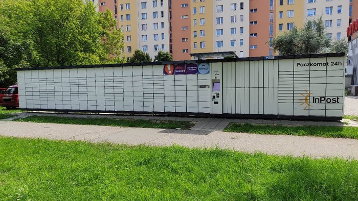 Фото поштомата від InPost: InPost WAW05AP