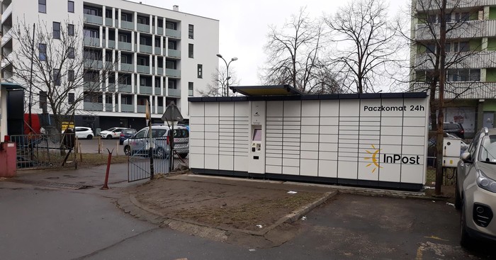 Paczkomat WAW101A Parking strzeżony
