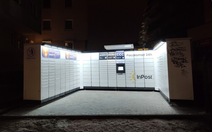 Zdjęcie paczkomatu od InPost: InPost WAW107M