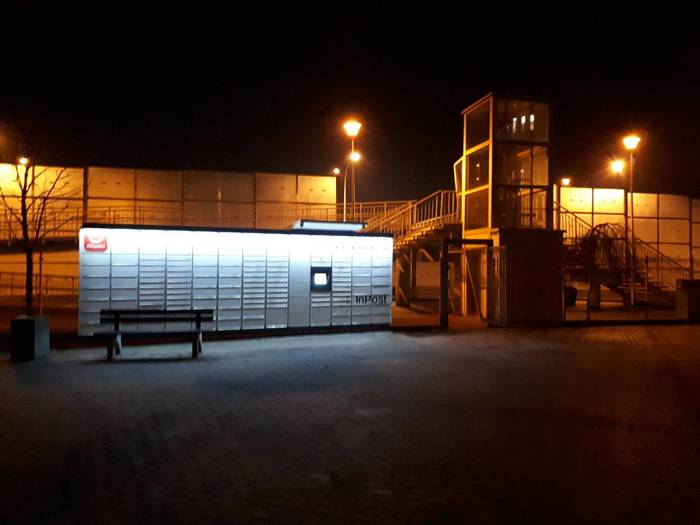 Parcel Locker WAW110M Przy restauracji Semola