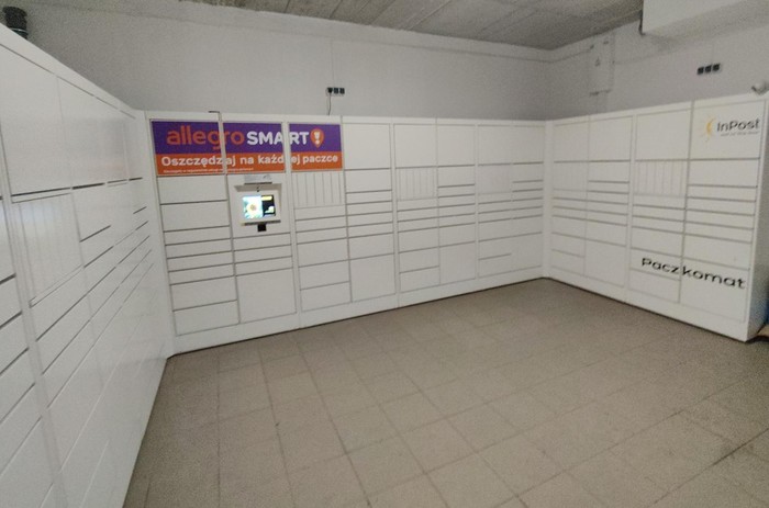 Photo du casier par InPost: InPost WAW111H