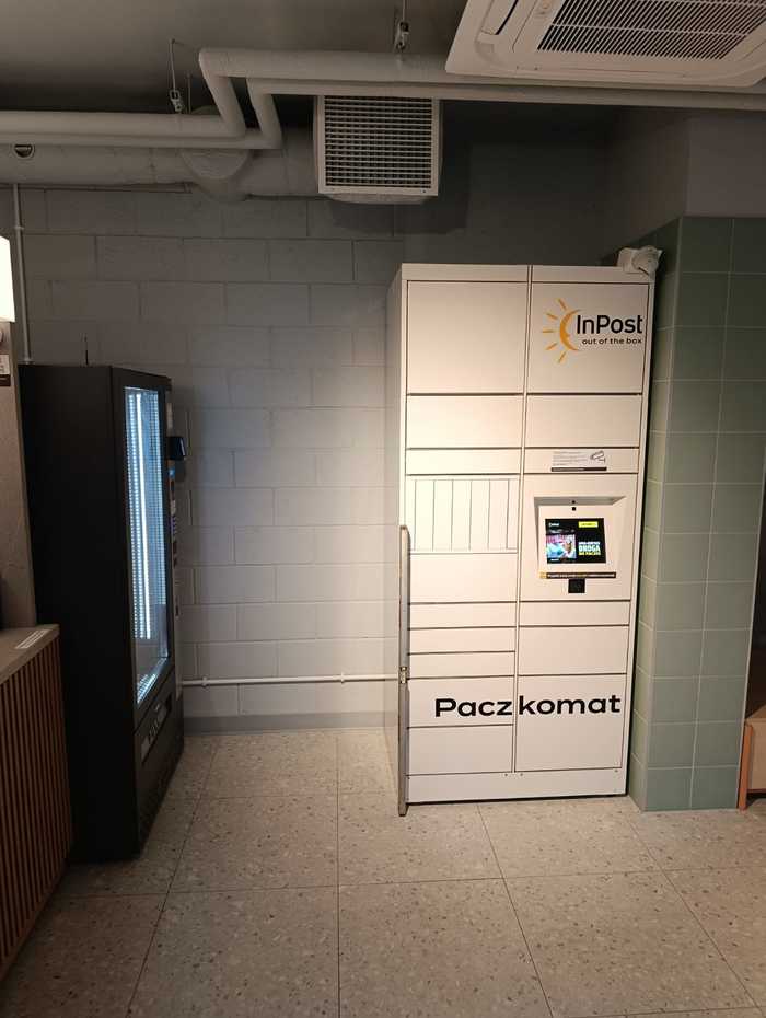 Zdjęcie paczkomatu od InPost: InPost WAW116HP