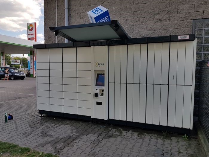 Paczkomat WAW117AP Stacja paliw AMIC ENERGY