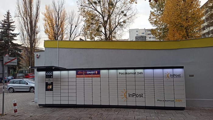 Поштомат WAW130M Przy sklepie Carrefour
