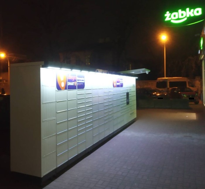 Parcel Locker WAW136M przy sklepie Żabka