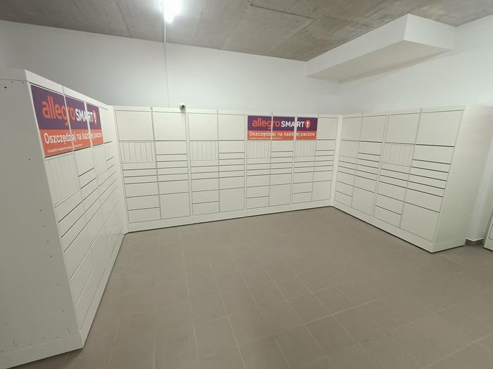 InPost's photo of the locker: InPost WAW139H