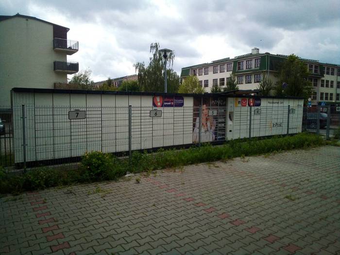 Parcel Locker WAW143A Przy Parkingu strzeżonym