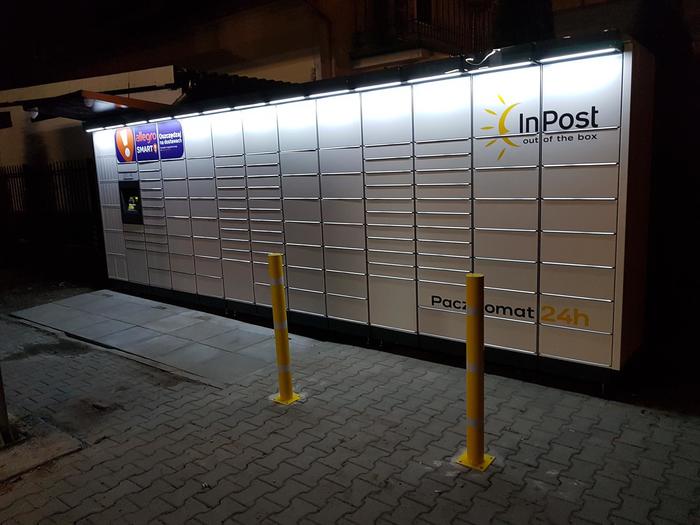 Zdjęcie paczkomatu od InPost: InPost WAW145M