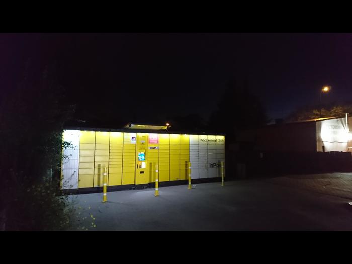 Paczkomat WAW150A Przy markecie Lewiatan