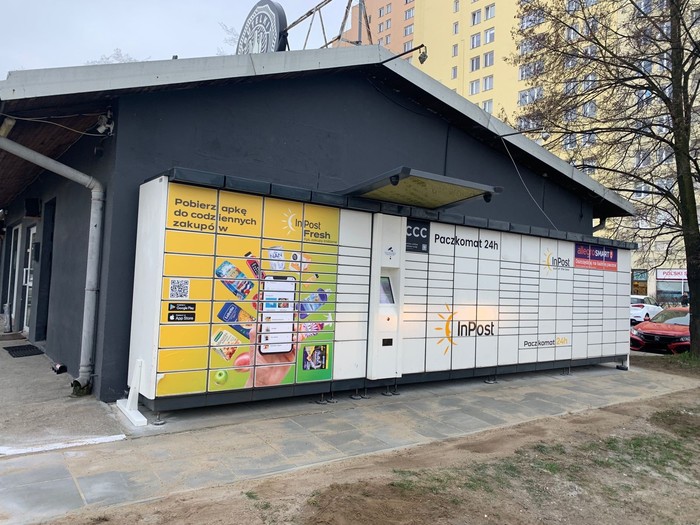 Zdjęcie paczkomatu od InPost: InPost WAW175A