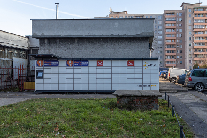Фото поштомата від InPost: InPost WAW176M