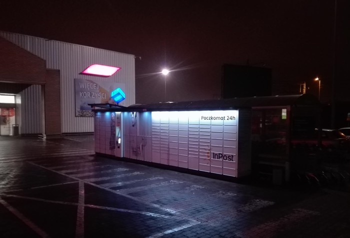 InPost's photo of the locker: InPost WAW189AP