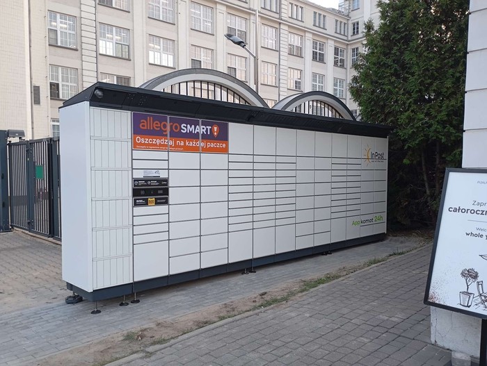 Foto del casillero de InPost: InPost WAW19BAPP