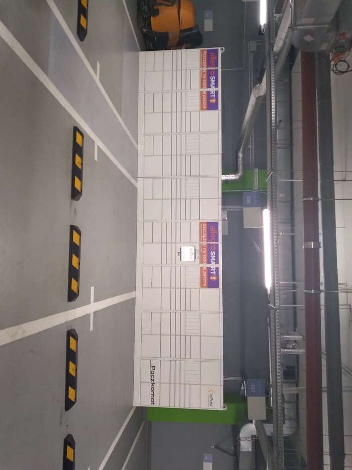 Paczkomat WAW19H Na parkingu podziemnym Royal Wilanów