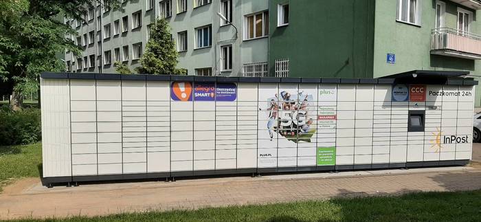 Paczkomat WAW19M Przy parkingu