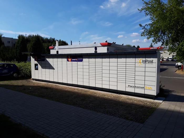 Zdjęcie paczkomatu od InPost: InPost WAW217M