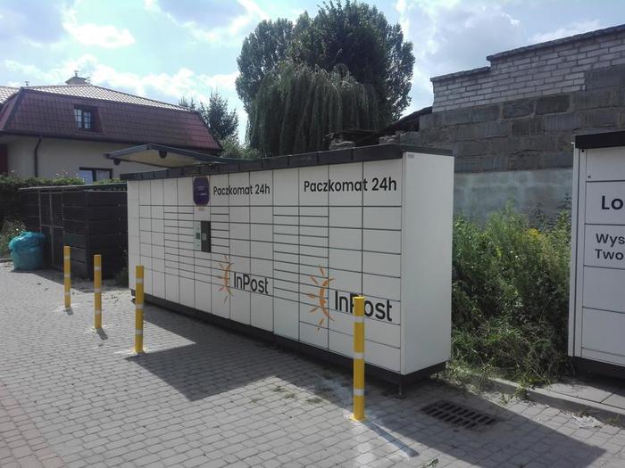 Paczkomat WAW21N Przy Retail Parku