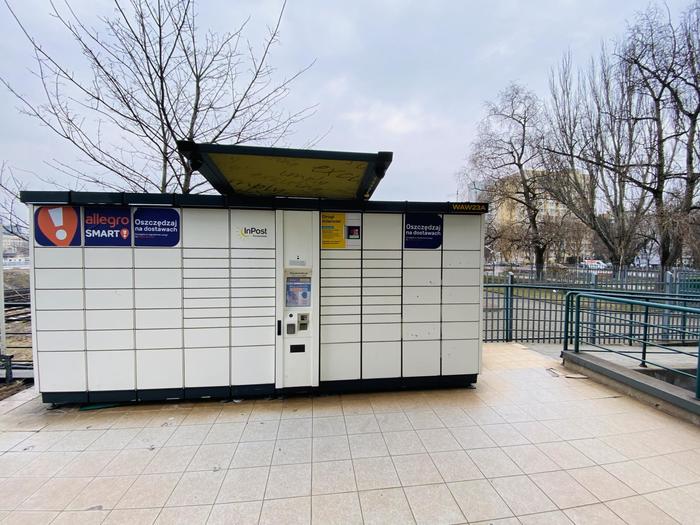 Paczkomat WAW23A Przy biurowcu Immofinanz