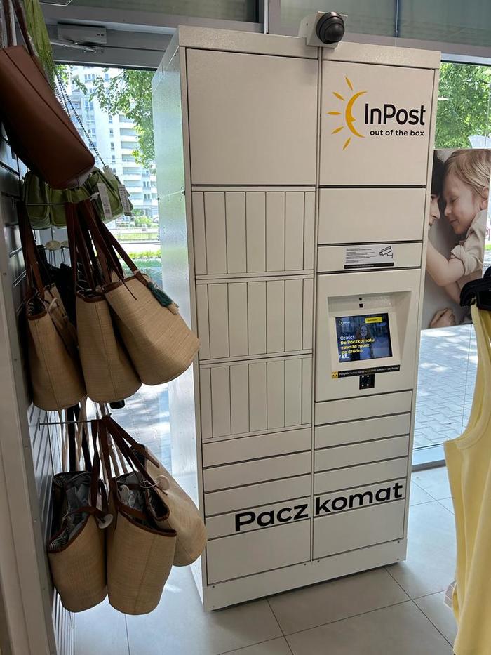 Paczkomat WAW25HP w sklepie Pepco