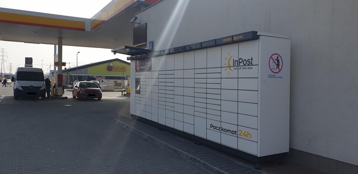 Paczkomat WAW262M Na stacji Shell