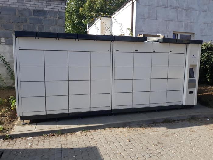 Paczkomat WAW26I Przy pawilonach handlowych