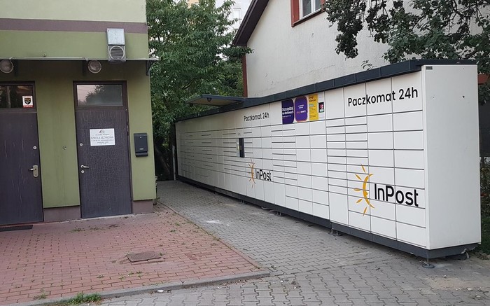 Paczkomat WAW26N Przy szkole języka angielskiego