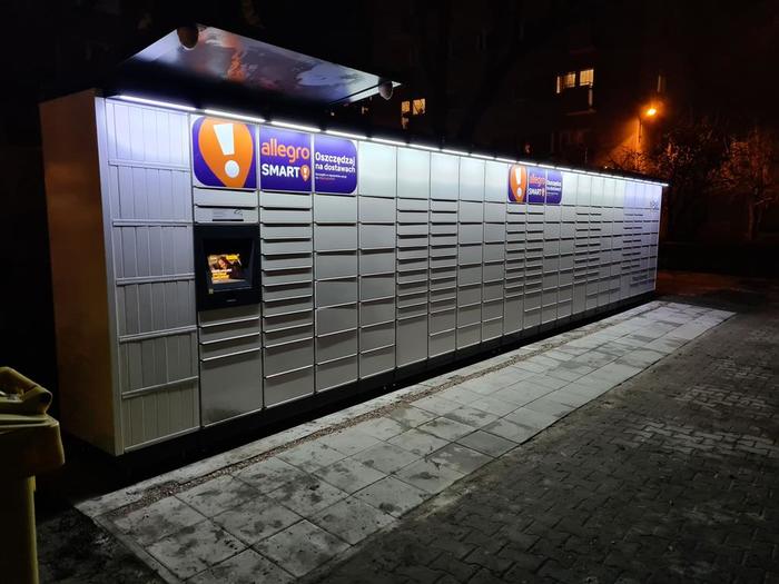 Фото поштомата від InPost: InPost WAW297M
