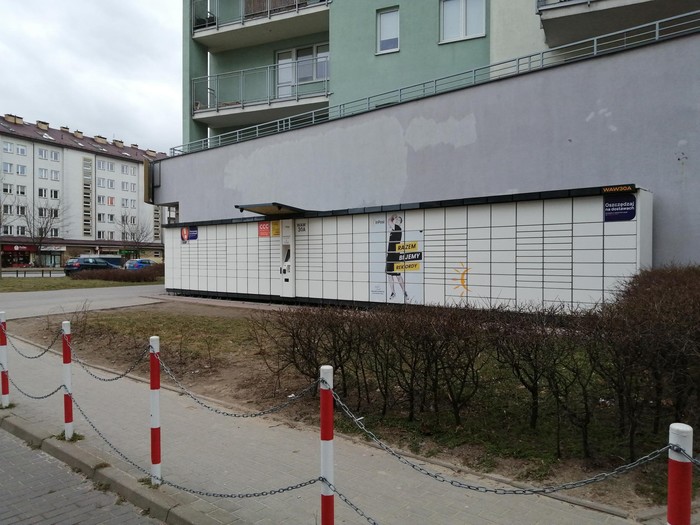 Paczkomat WAW30A Przy lokalu Mościcki Nieruchomości