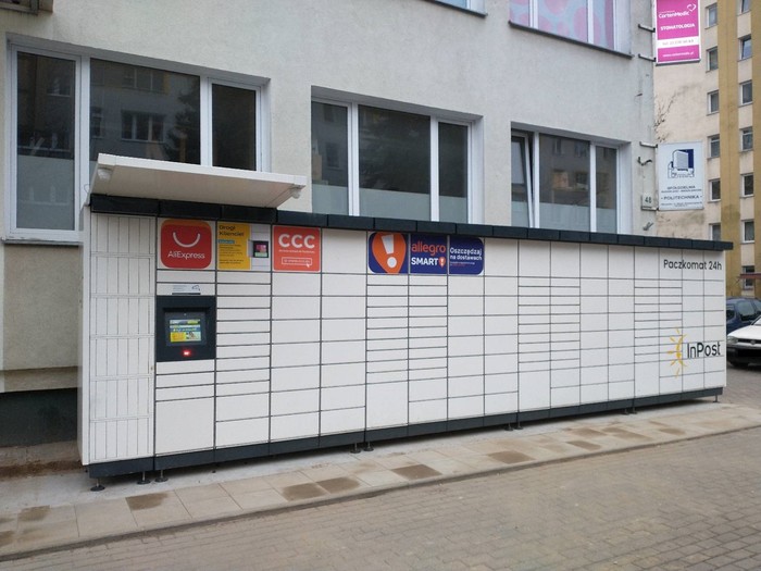 Foto del casillero de InPost: InPost WAW319M