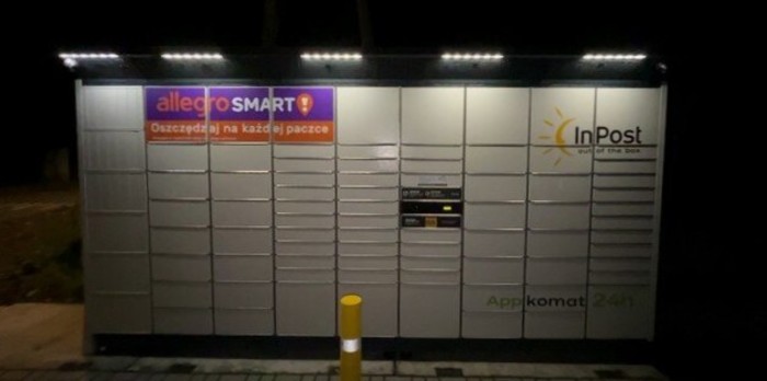InPost's photo of the locker: InPost WAW35BAPP