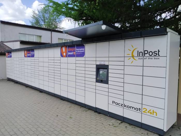 InPost's photo of the locker: InPost WAW367M