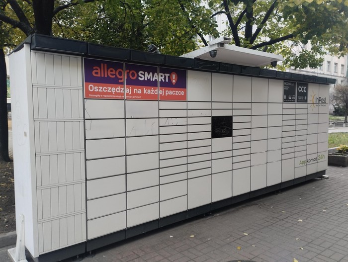 Zdjęcie paczkomatu od InPost: InPost WAW36APP