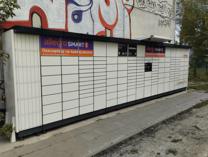 Foto del casillero de InPost: InPost WAW37APP