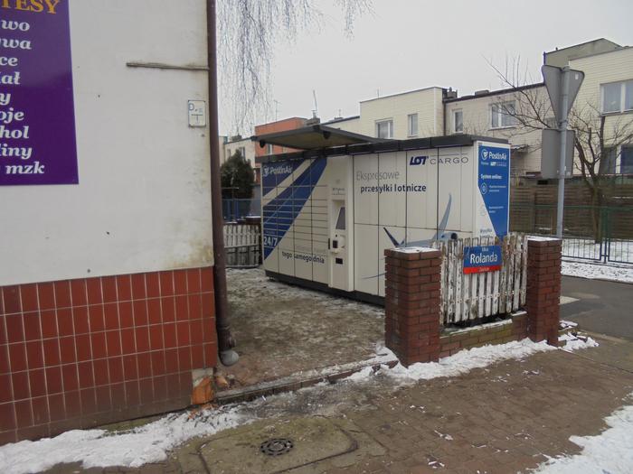 Paczkomat WAW39B Przy sklepie spożywczym Asia
