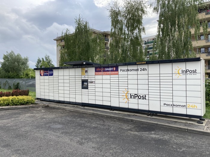 Paczkomat WAW39M Przy sklepie Lidl