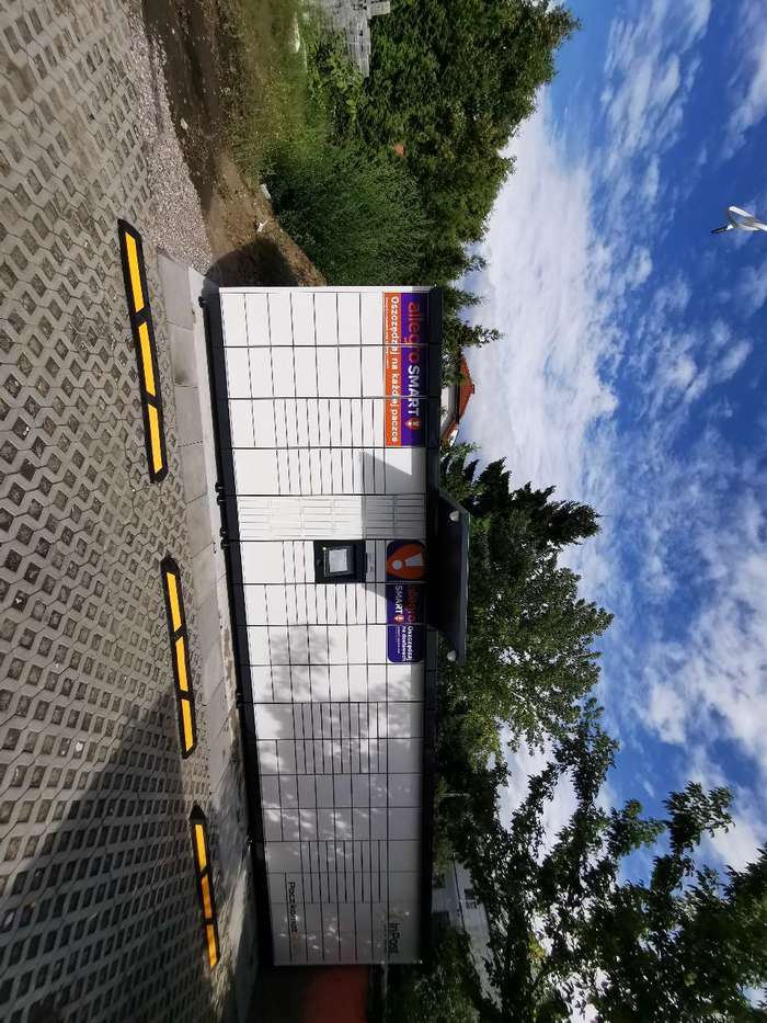 Parcel Locker WAW424M Na myjni samochodowej