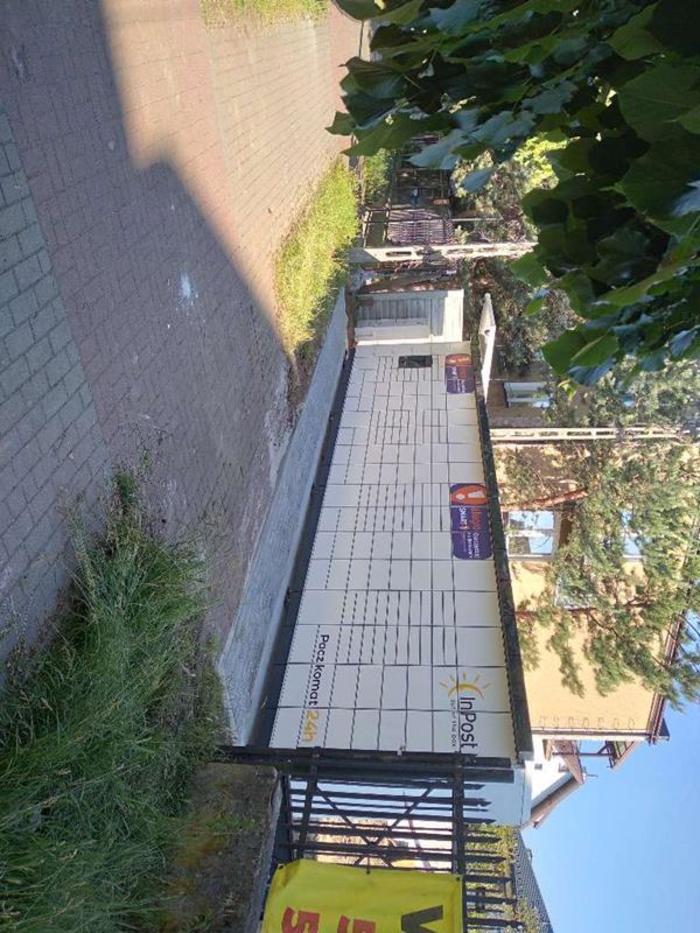Paczkomat WAW436M Na działce