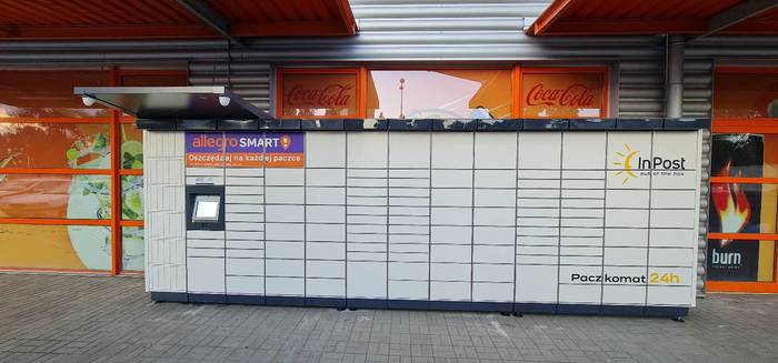 Foto del casillero de InPost: InPost WAW465M