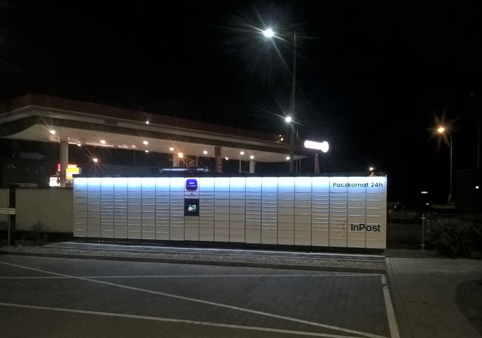 Paczkomat WAW54M Przy sklepie Lidl