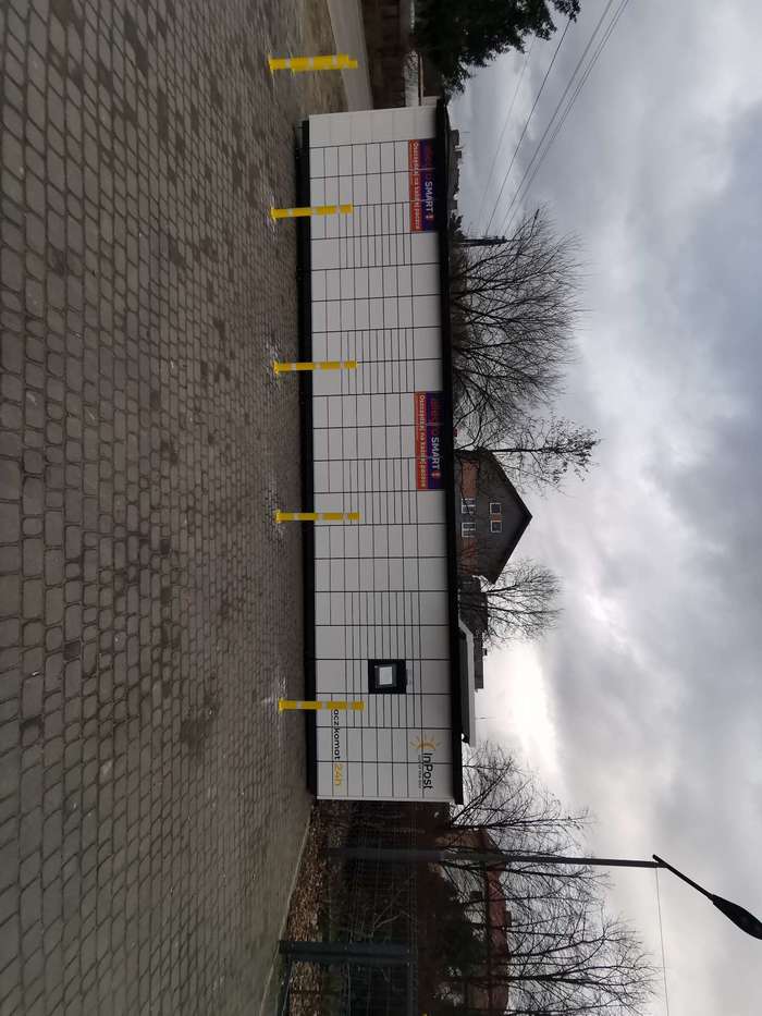Paczkomat WAW584M Parking przy Przedszkolu