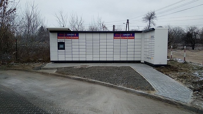 Zdjęcie paczkomatu od InPost: InPost WAW587M