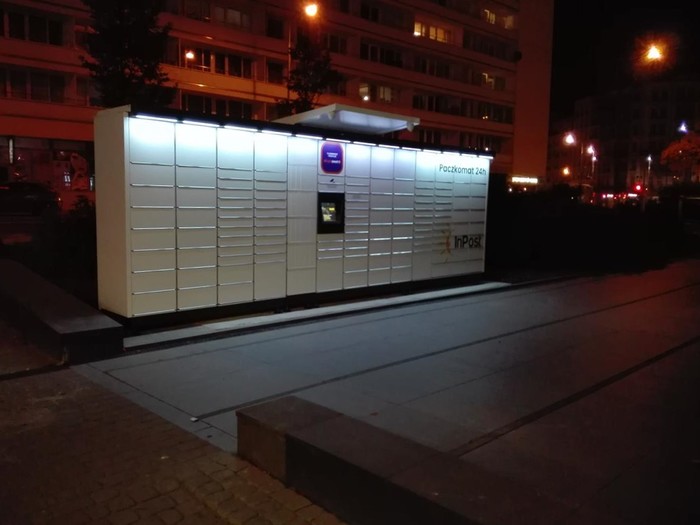 Фото поштомата від InPost: InPost WAW59M