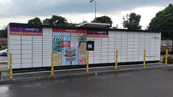 Paczkomat WAW614M Przy sklepie Lidl