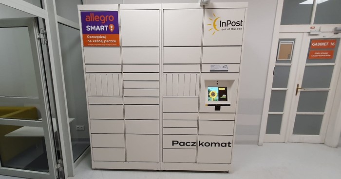 Paczkomat WAW64HP w Centrum Onkologii