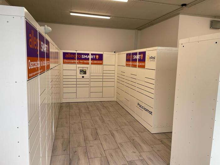 Foto del casillero de InPost: InPost WAW65H