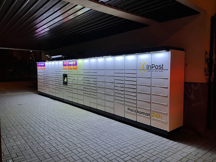 Foto del casillero de InPost: InPost WAW681M