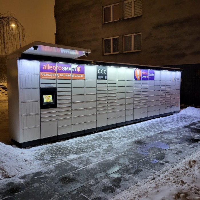 Paczkomat WAW685M Od ul. Kolady
