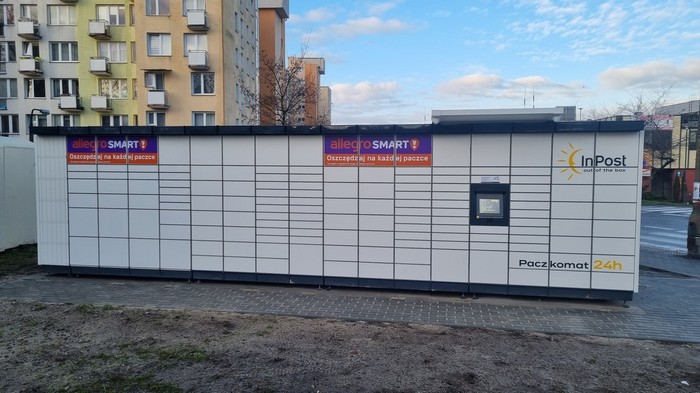 Фото поштомата від InPost: InPost WAW694M