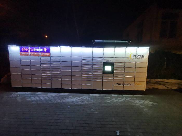 Поштомат WAW699M Przy sklepie spożywczym Żabka